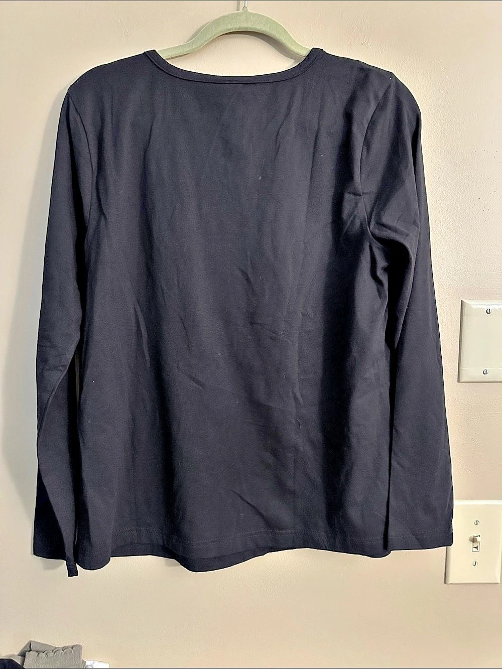 14 Christmas Tree Embellished Top in Black Large NWT - Picture 4 of 4